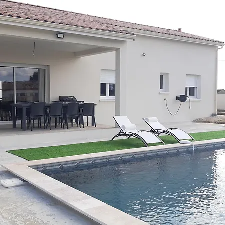Pour 8 Personnes Villa *