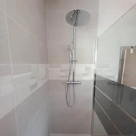 Pour 8 Personnes Villa *